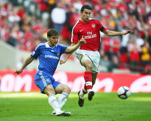 迈克·布朗：哈特整晚防字母哥都非常拼，唐斯进攻篮板很关键