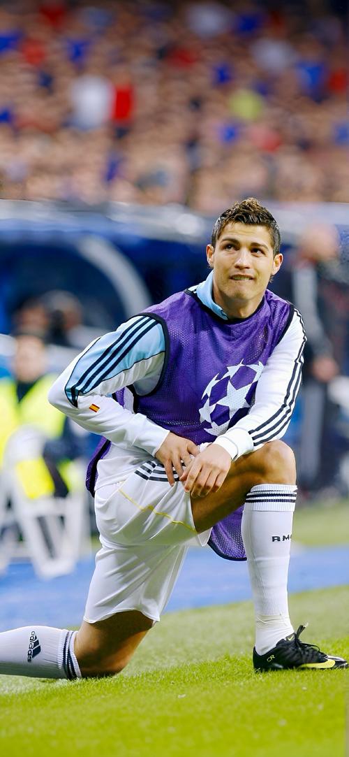 德转更新后荷甲身价前10：萨伊瓦里3200万第1，帕罗特上榜