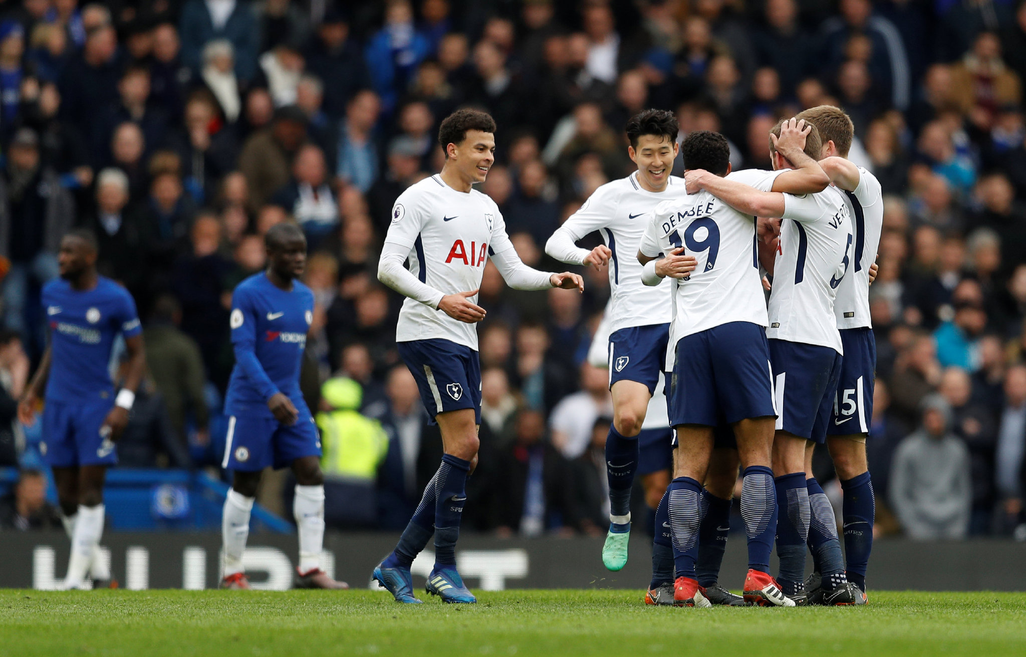 理疗师：DV9的伤和丁丁、卢卡库类似，可能需要3到5个月恢复